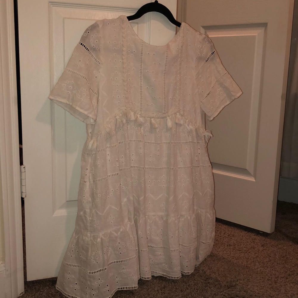 White lace dress